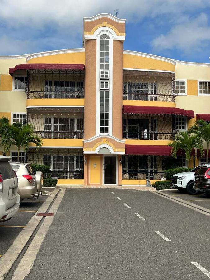 Sweet Home Santiago De Los Caballeros Exterior photo