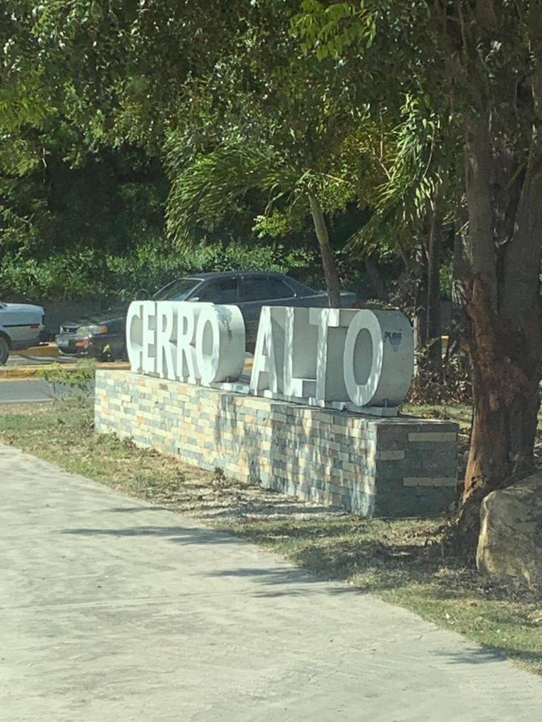 Sweet Home Santiago De Los Caballeros Exterior photo